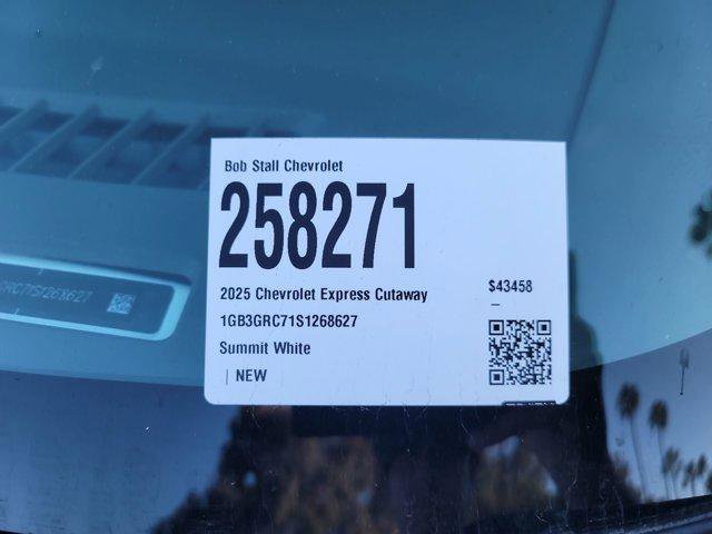 New 2025 Chevrolet Express 3500 w/ Power Convenience Package RWD image 29