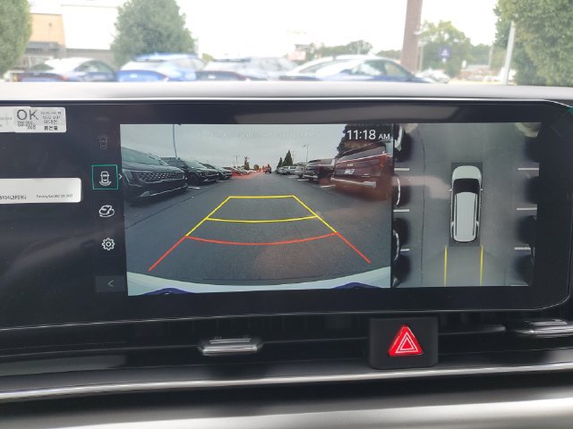 New 2027 Kia Carnival SX w/ Dark Edition Package FWD image 25