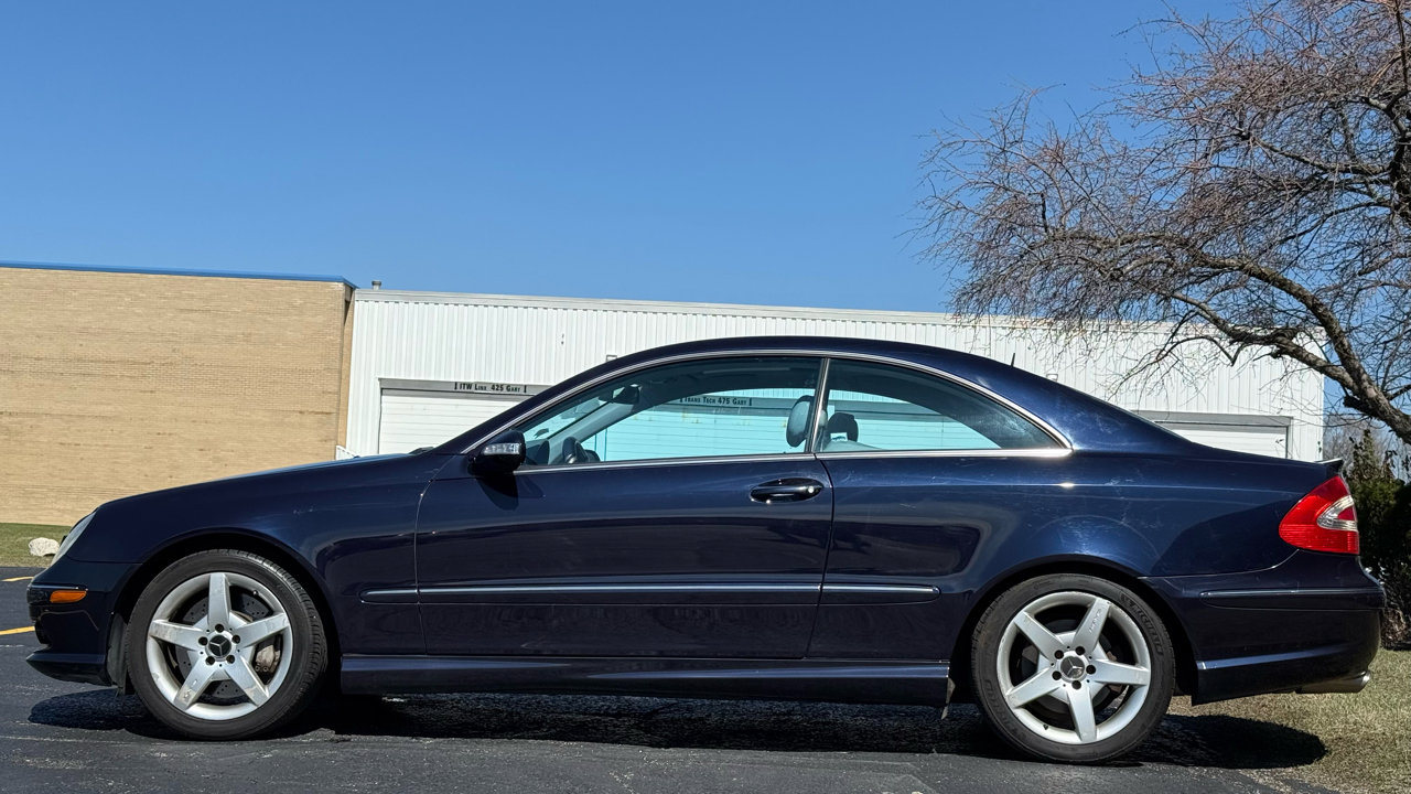 Used 2005 Mercedes-Benz CLK 500 Coupe image 4