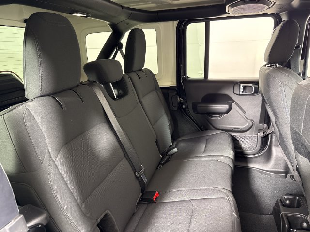 Used 2023 Jeep Wrangler Unlimited Sport AWD/4WD image 15