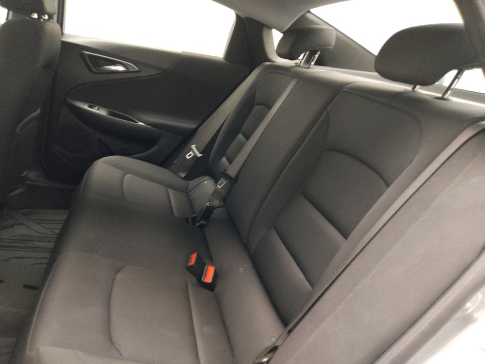 Used 2025 Chevrolet Malibu LS FWD image 18