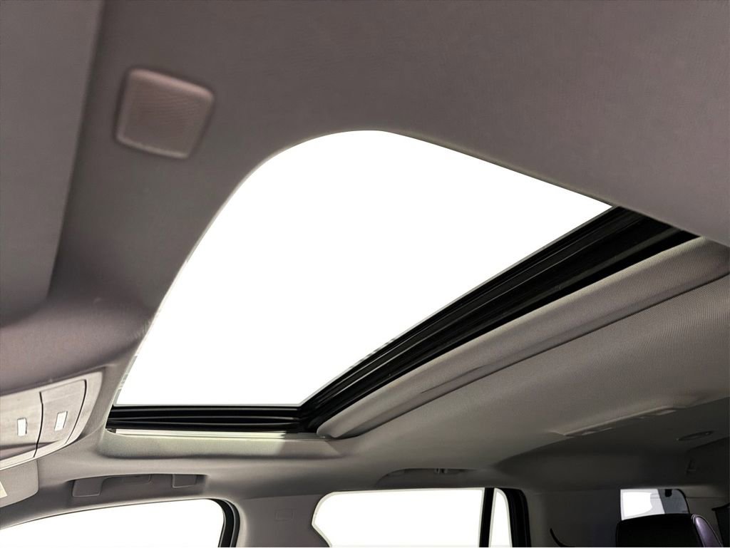 Used 2020 GMC Yukon Denali image 21
