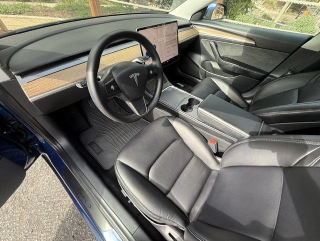 Used 2022 Tesla Model 3 Standard Range RWD image 5