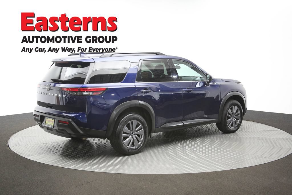 Used 2025 Nissan Pathfinder SV FWD image 41