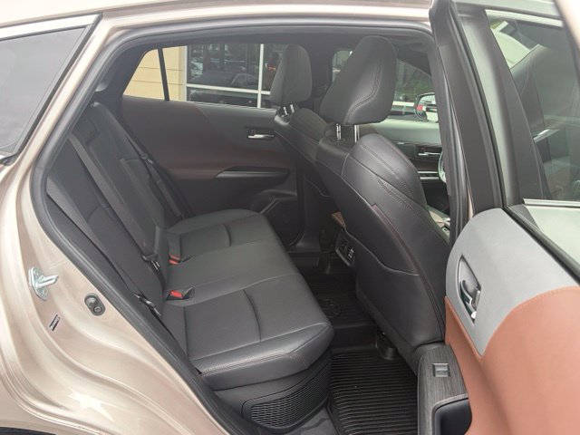Used 2021 Toyota Venza Limited w/ Advanced Technology Package AWD/4WD image 31