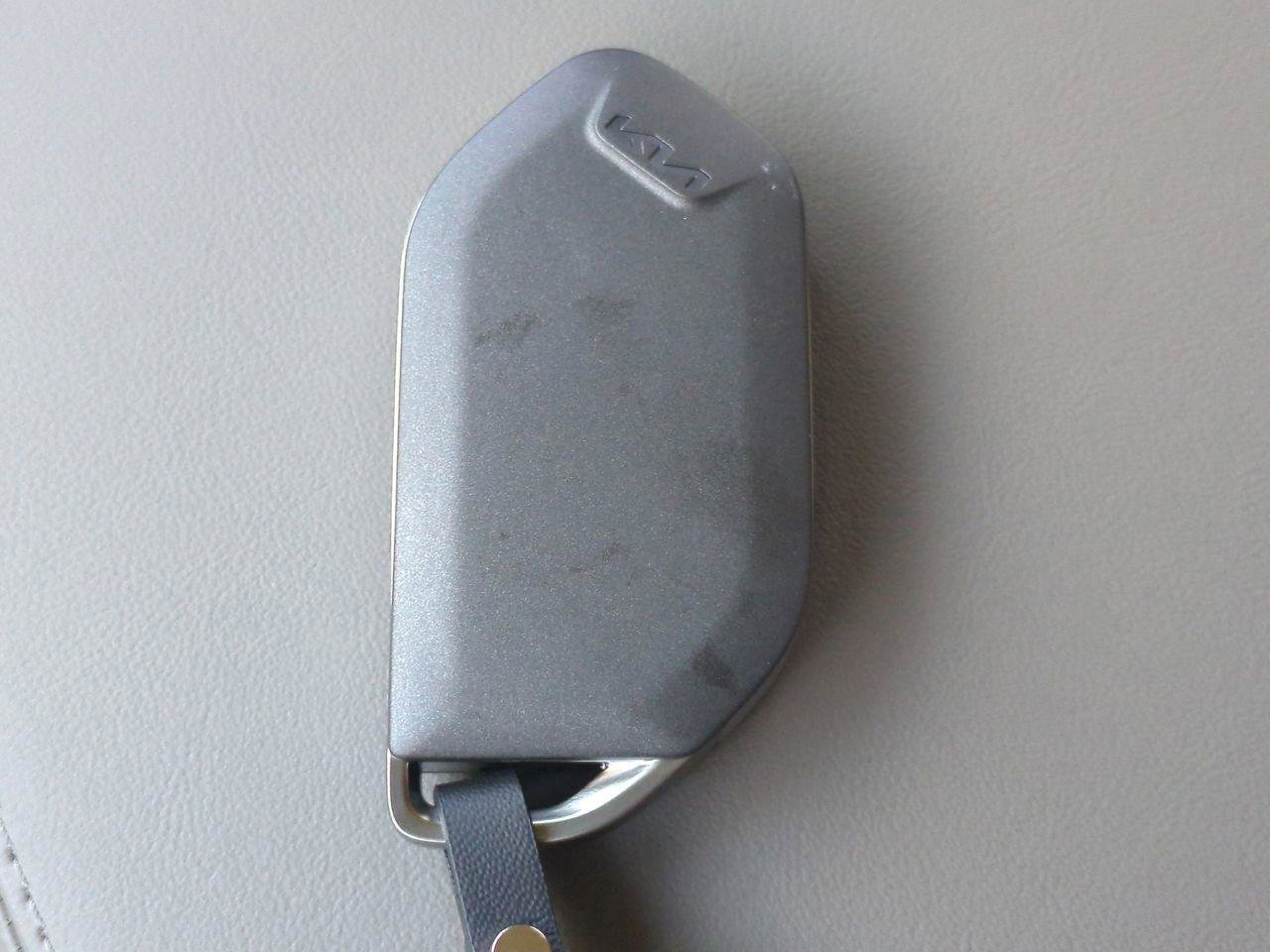 New 2026 Kia Carnival EX image 29