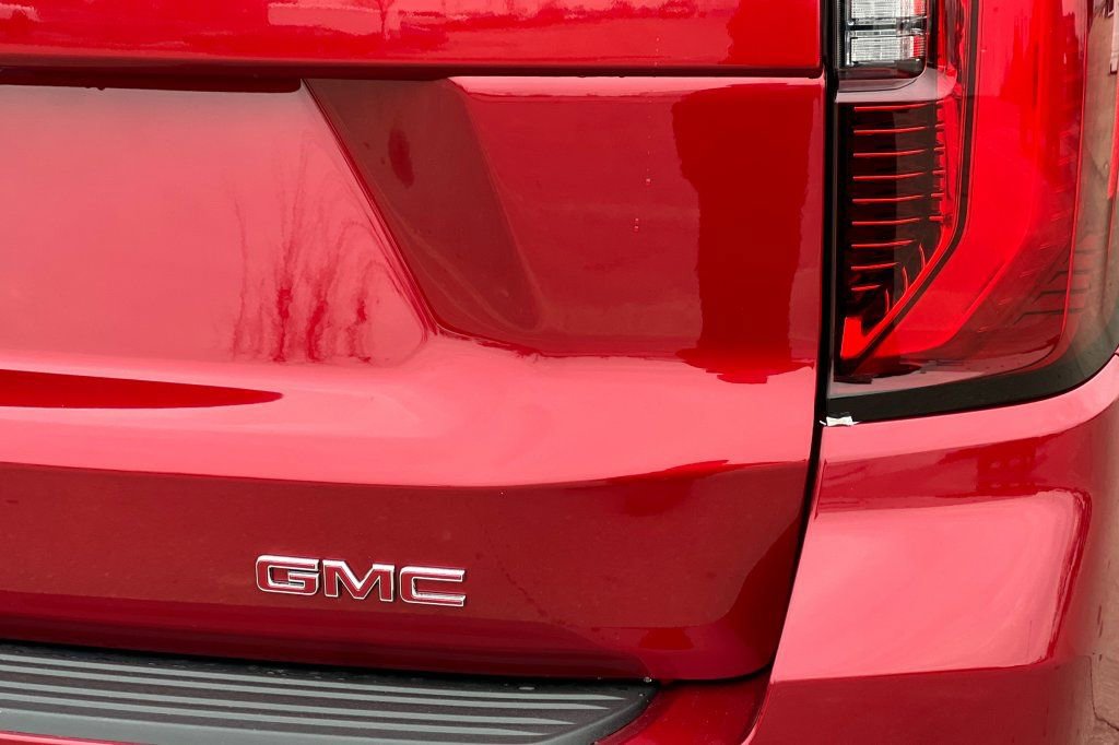 New 2026 GMC Yukon XL Denali image 23