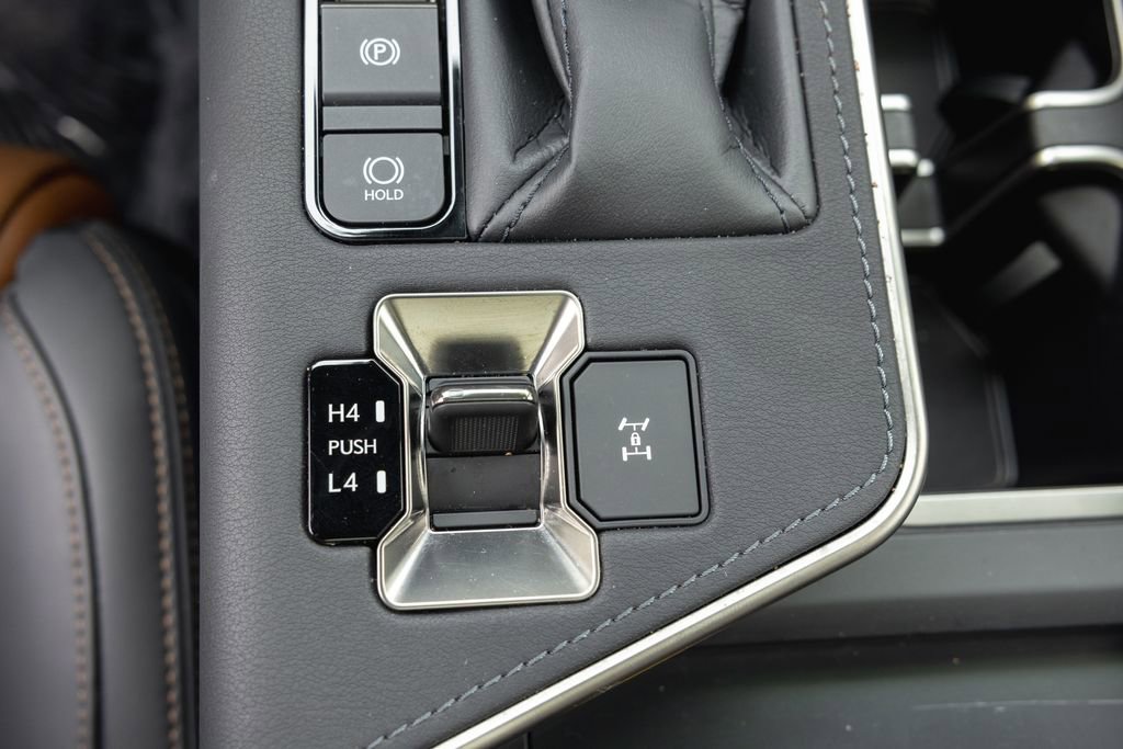 Used 2025 Lexus GX 550 w/ Accessory Package (Z1) AWD/4WD image 21