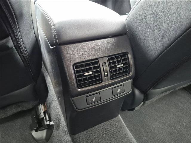Used 2016 Subaru Outback 3.6R Limited AWD/4WD image 17