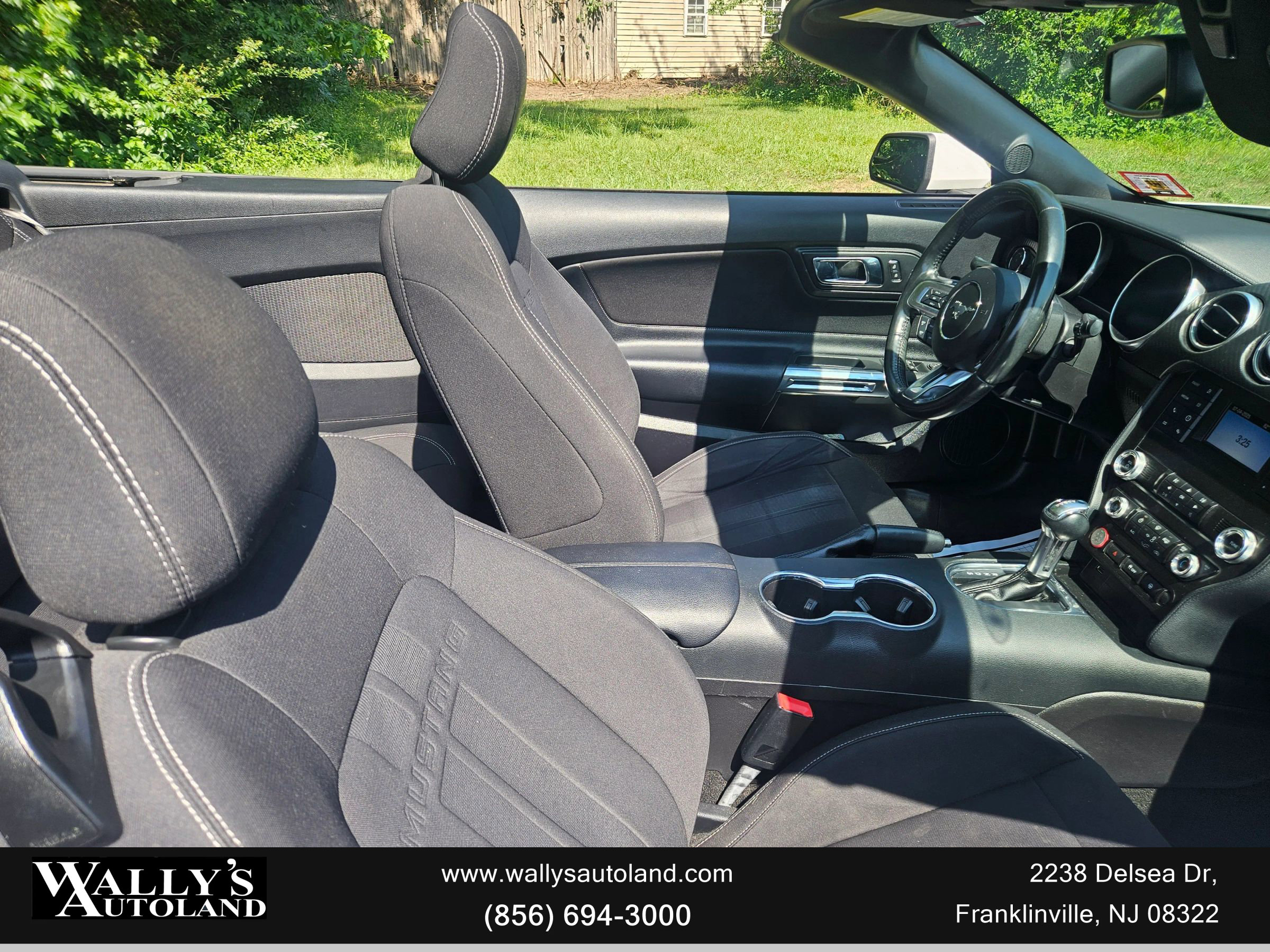 Used 2019 Ford Mustang Convertible image 17