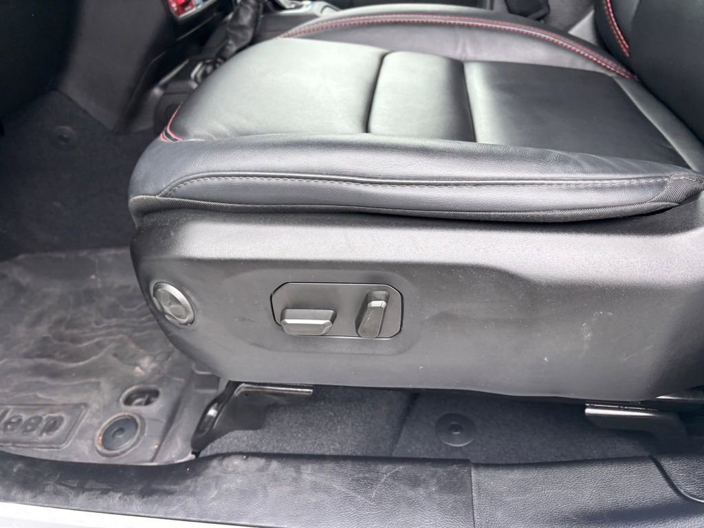 Used 2024 Jeep Wrangler Unlimited Rubicon image 24