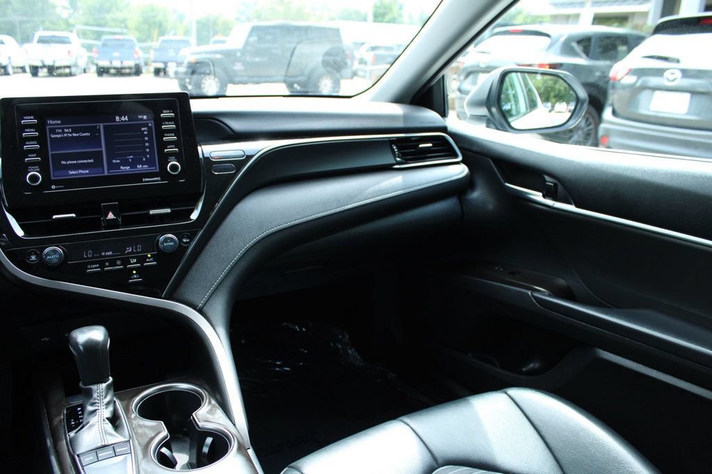 Used 2023 Toyota Camry SE FWD image 16