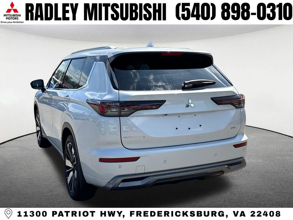 New 2026 Mitsubishi Outlander SEL image 17
