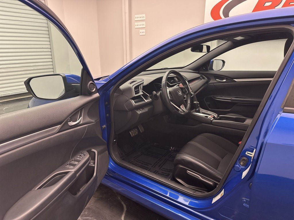Used 2019 Honda Civic Sport image 5