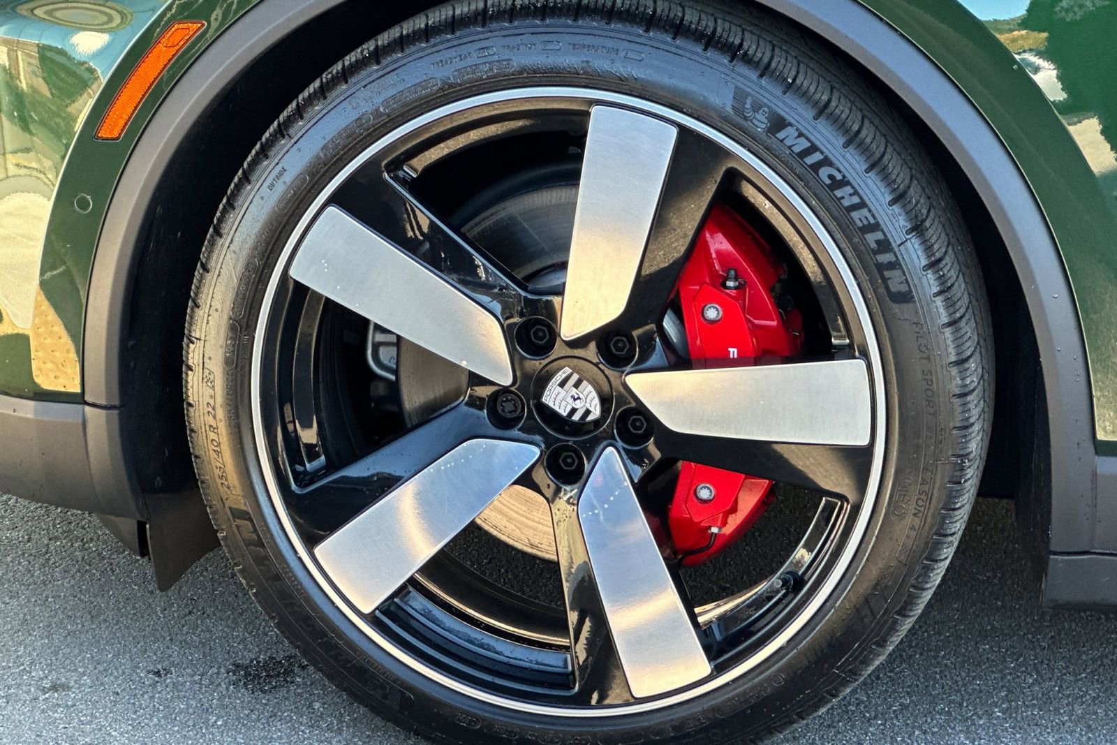 Certified 2025 Porsche Macan 4S Electric image 46