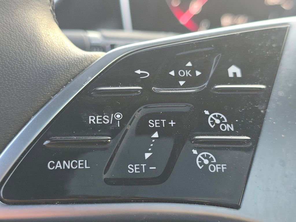 Used 2026 Mercedes-Benz GLC 300 4MATIC image 33