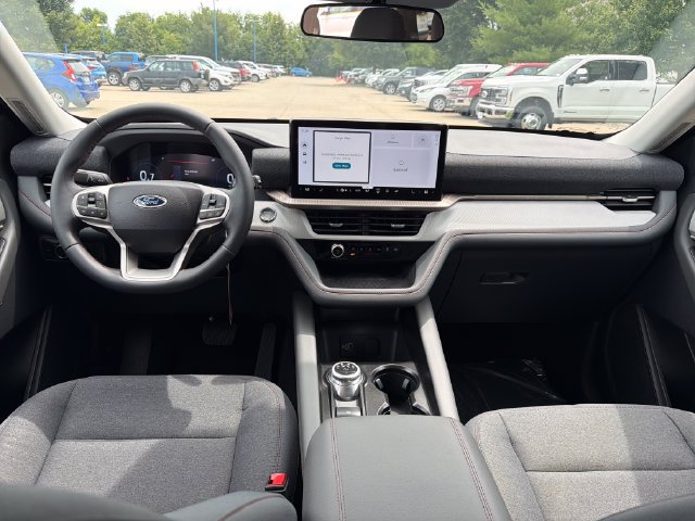 New 2026 Ford Explorer Active AWD/4WD image 17