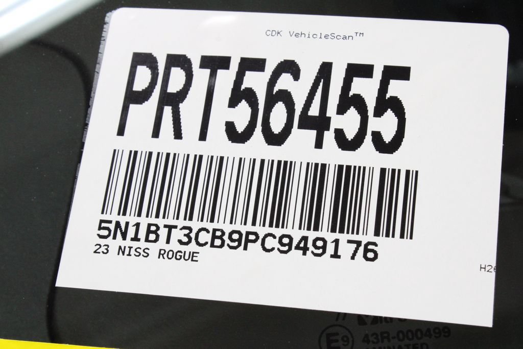 Used 2023 Nissan Rogue SL AWD/4WD image 35