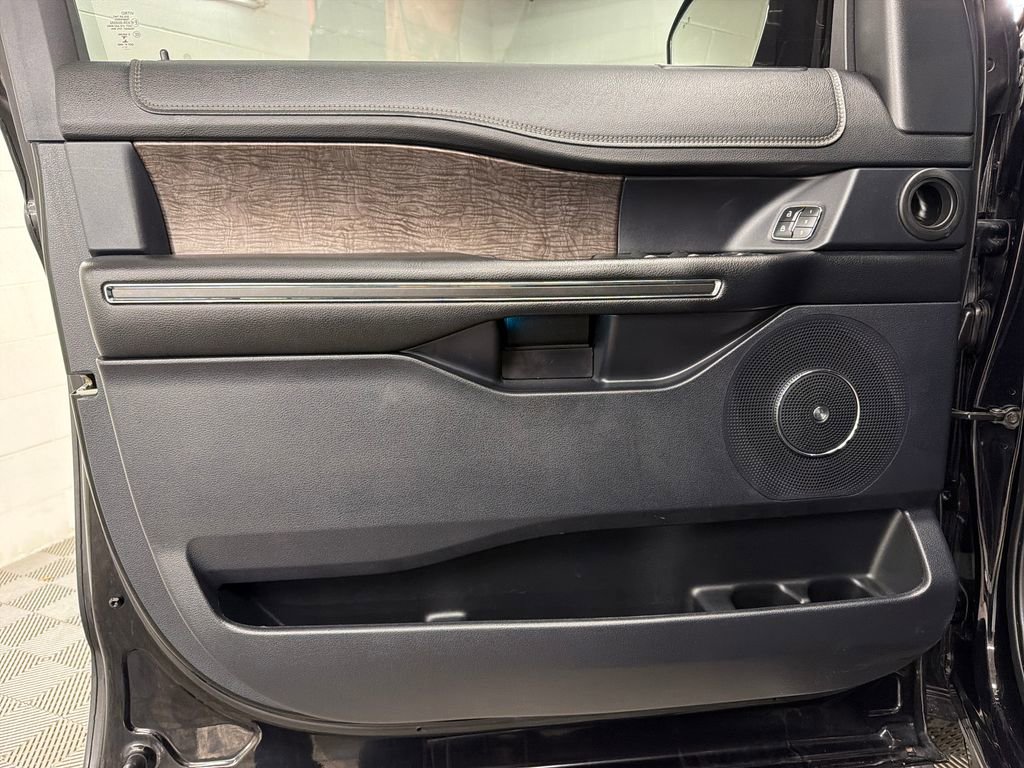 Certified 2020 Ford Expedition Limited w/ Equipment Group 301A image 17