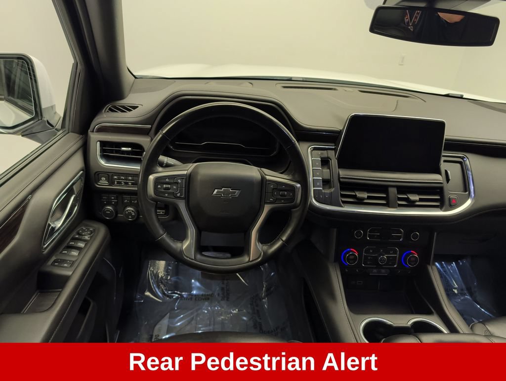 Used 2024 Chevrolet Suburban Z71 w/ Luxury Package AWD/4WD image 16