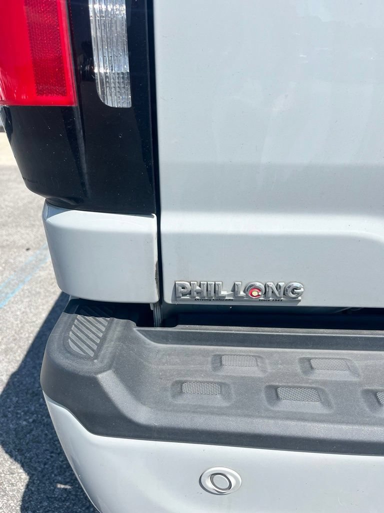 Used 2023 Ford F150 Lightning XLT AWD/4WD image 17