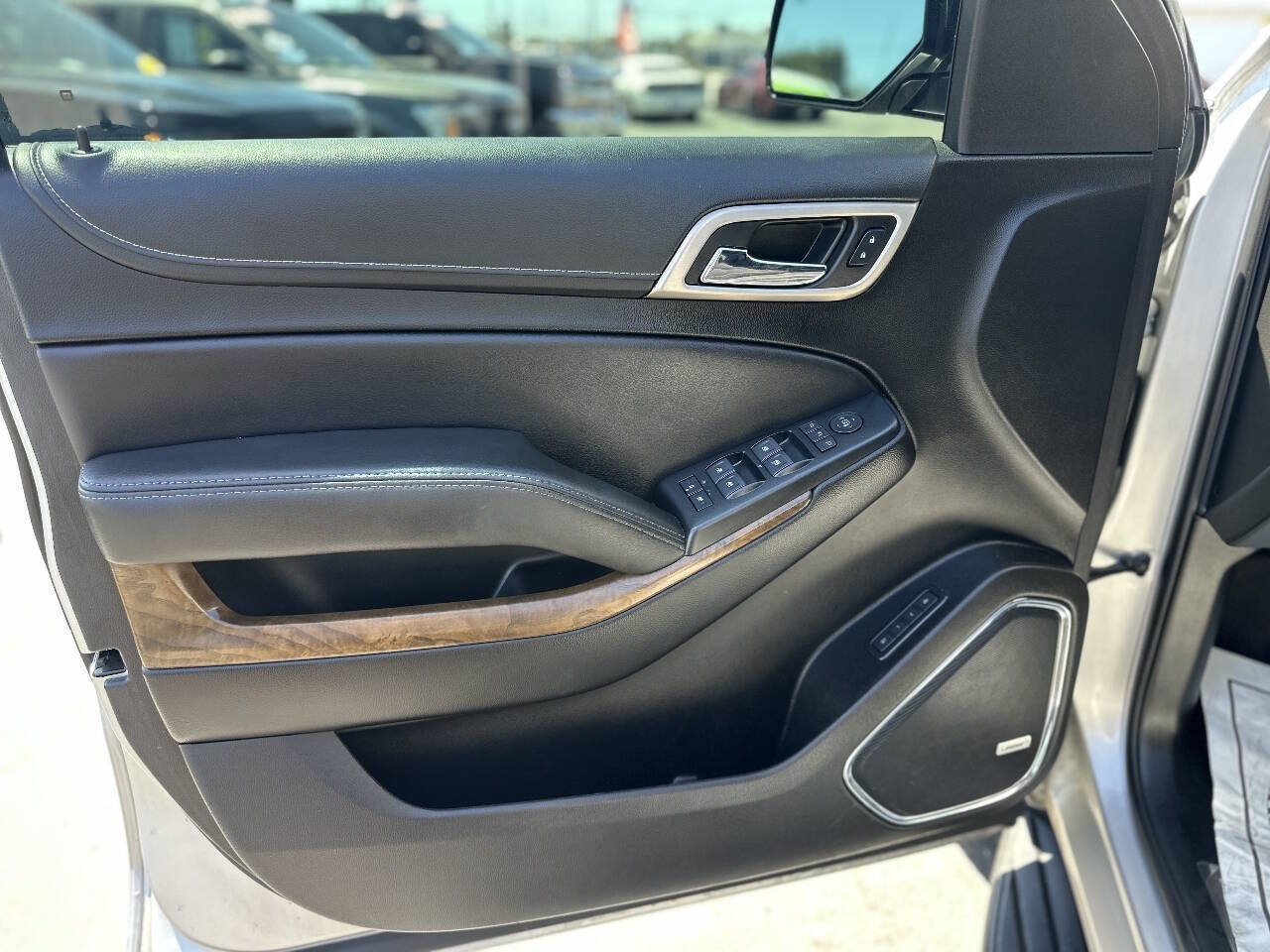 Used 2019 GMC Yukon XL Denali RWD image 11