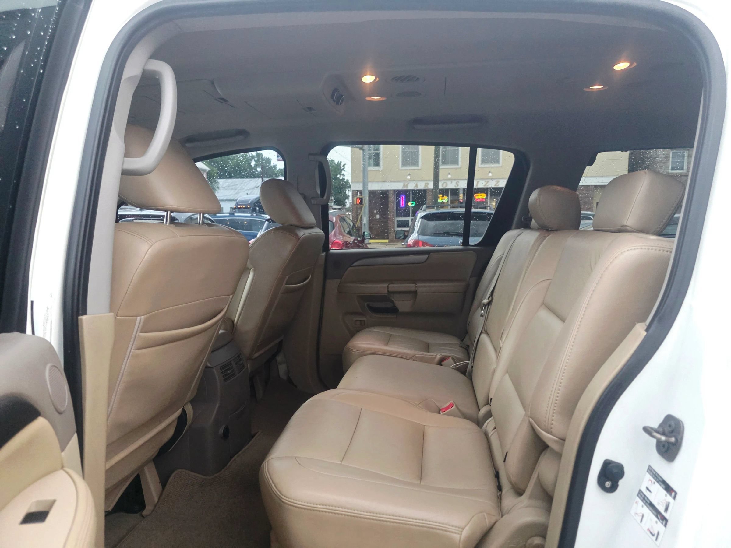 Used 2013 Nissan Armada SV AWD/4WD image 13