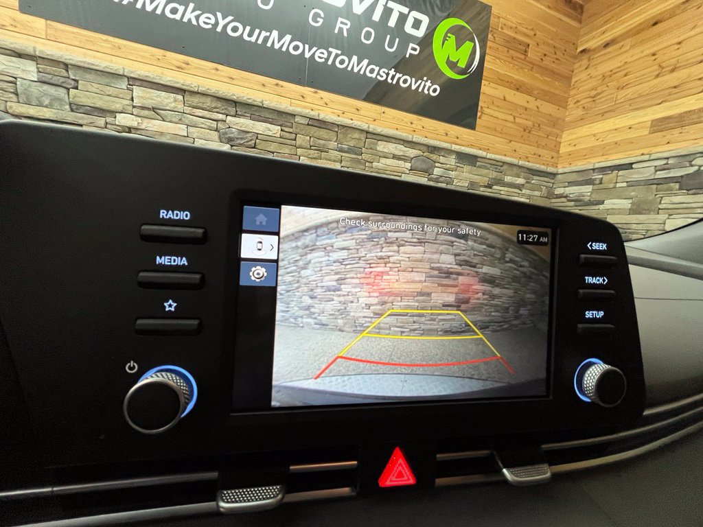 Used 2025 Hyundai Elantra Hybrid FWD image 28