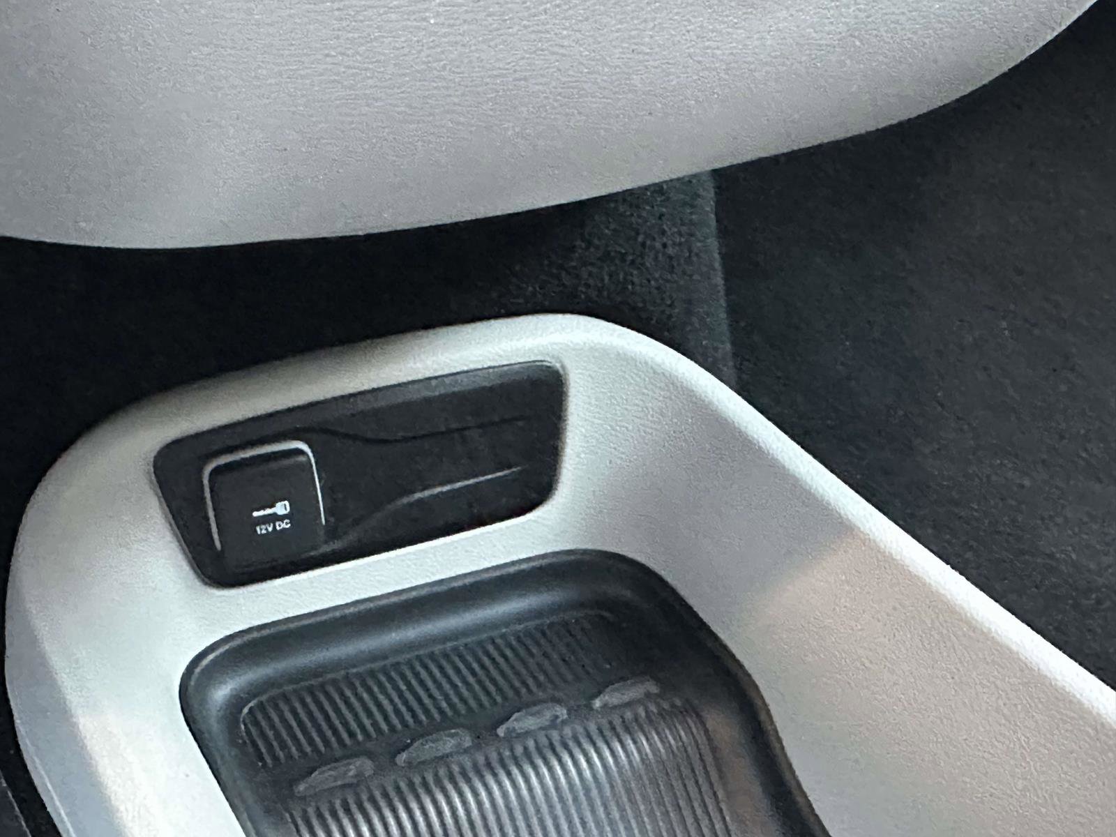 Used 2024 Chrysler Pacifica Touring-L image 21