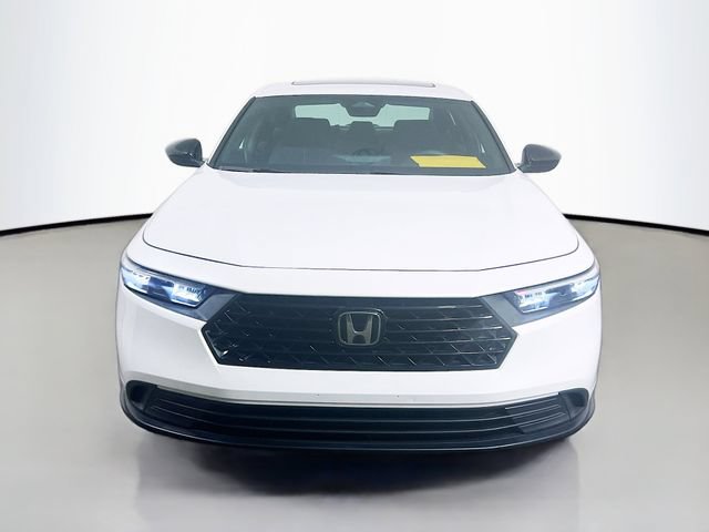 Used 2023 Honda Accord Sport image 2