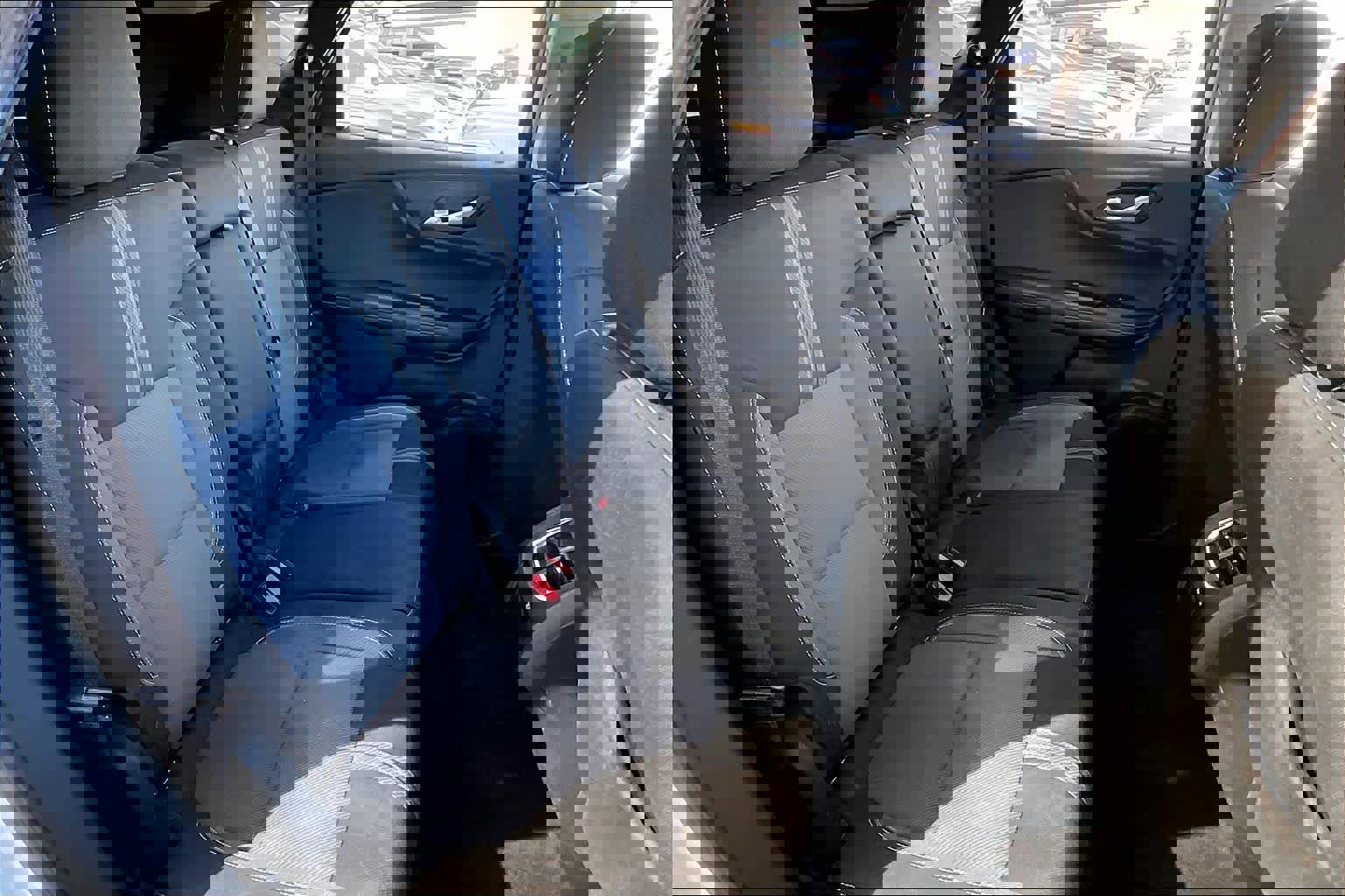 Used 2023 Chevrolet Blazer LT image 17