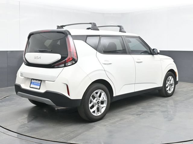 Used 2024 Kia Soul LX w/ Option Group 015 FWD image 10