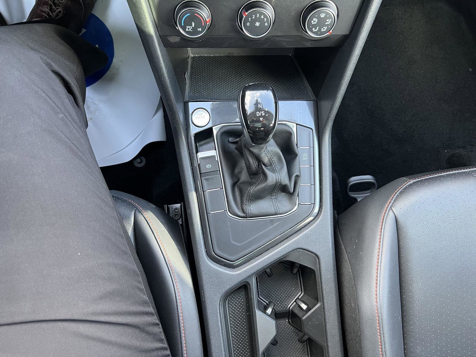 Used 2024 Volkswagen Tiguan Wolfsburg Edition image 23