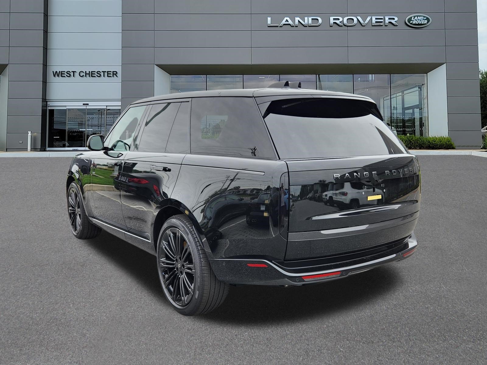 New 2027 Land Rover Range Rover SE AWD/4WD image 3