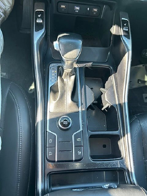 Certified 2023 Kia Sorento S w/ Panoramic Sunroof Package FWD image 17
