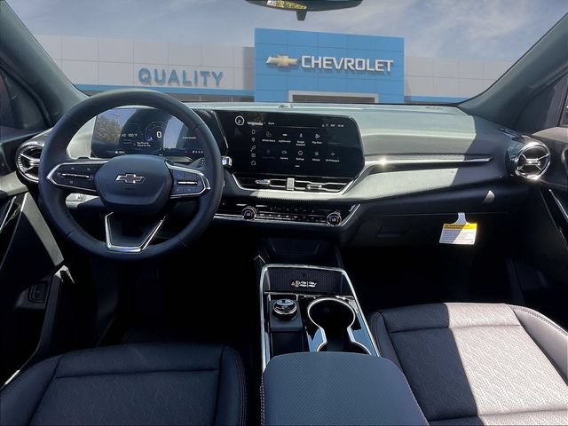 New 2027 Chevrolet Equinox LT w/ Convenience Package II FWD image 5