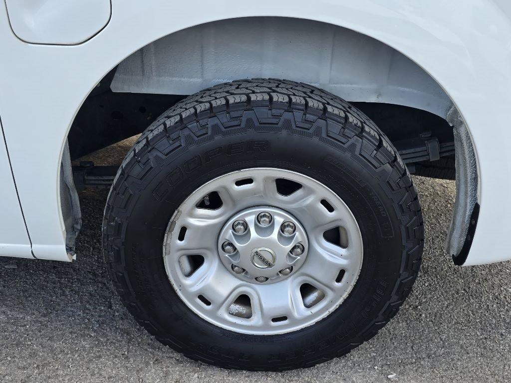 Used 2015 Nissan NV 2500 SV w/ Side & Curtain Airbag Package image 27