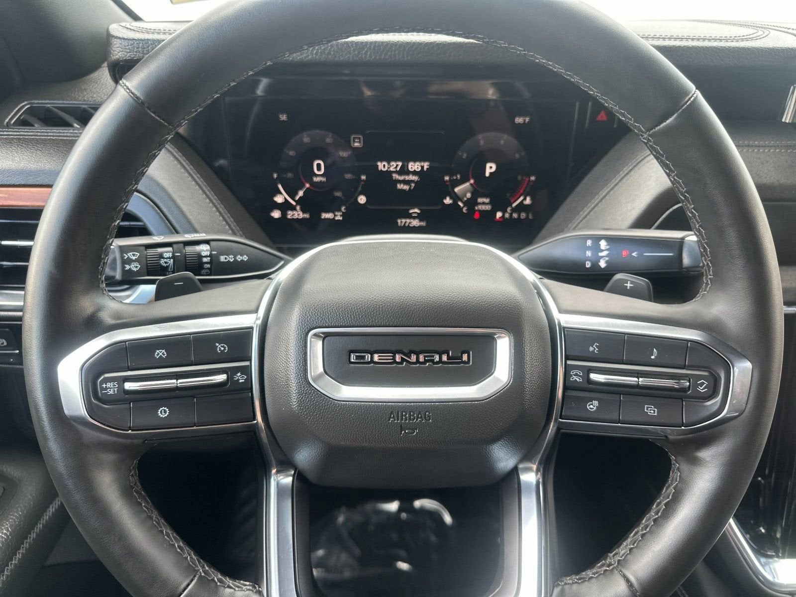 Used 2025 GMC Yukon Denali AWD/4WD image 28