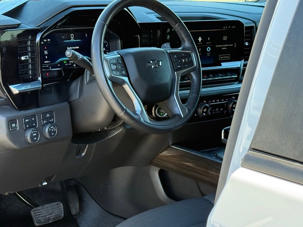 Used 2022 Chevrolet Silverado 1500 LT Trail Boss w/ Convenience Package II image 8