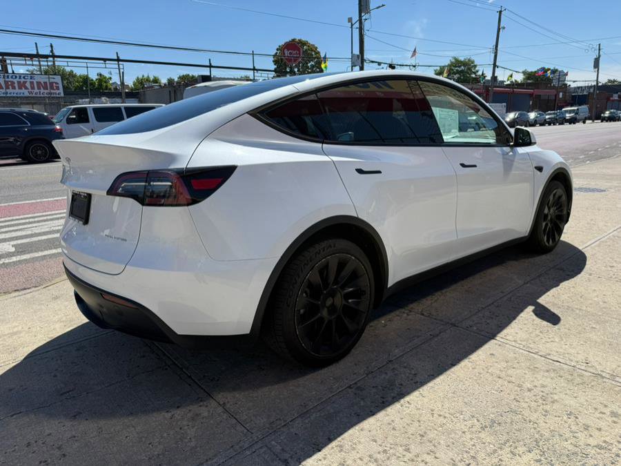 Used 2023 Tesla Model Y Long Range image 4