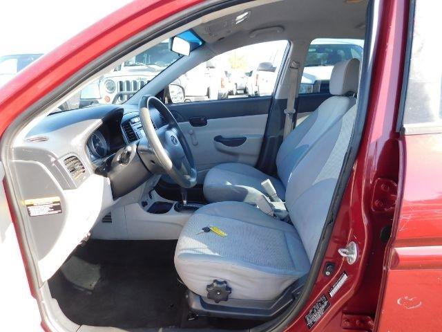 Used 2011 Hyundai Accent GLS FWD image 10