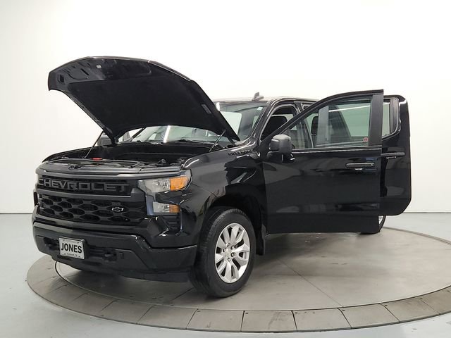 Used 2022 Chevrolet Silverado 1500 Custom w/ LPO, Dark Essentials Package AWD/4WD image 11