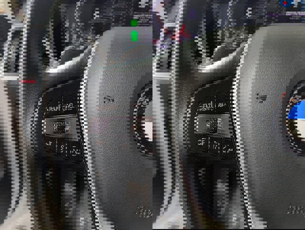 Used 2022 BMW 430i xDrive Convertible w/ Premium Package image 15