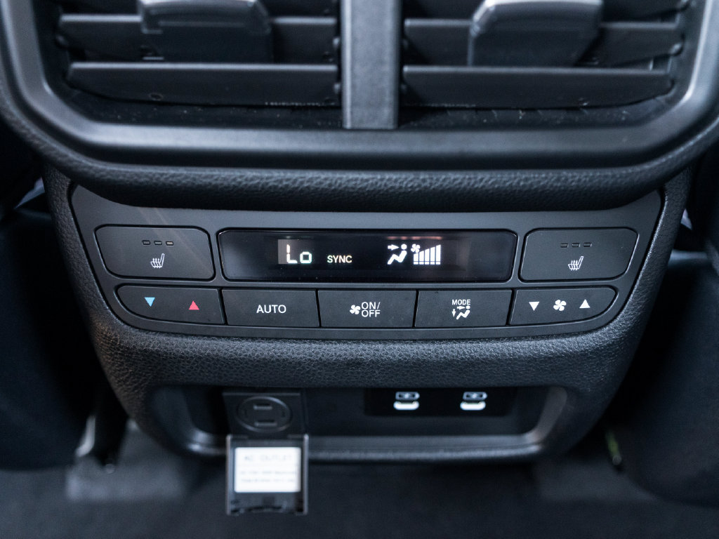 Used 2026 Honda Pilot Black Edition image 44