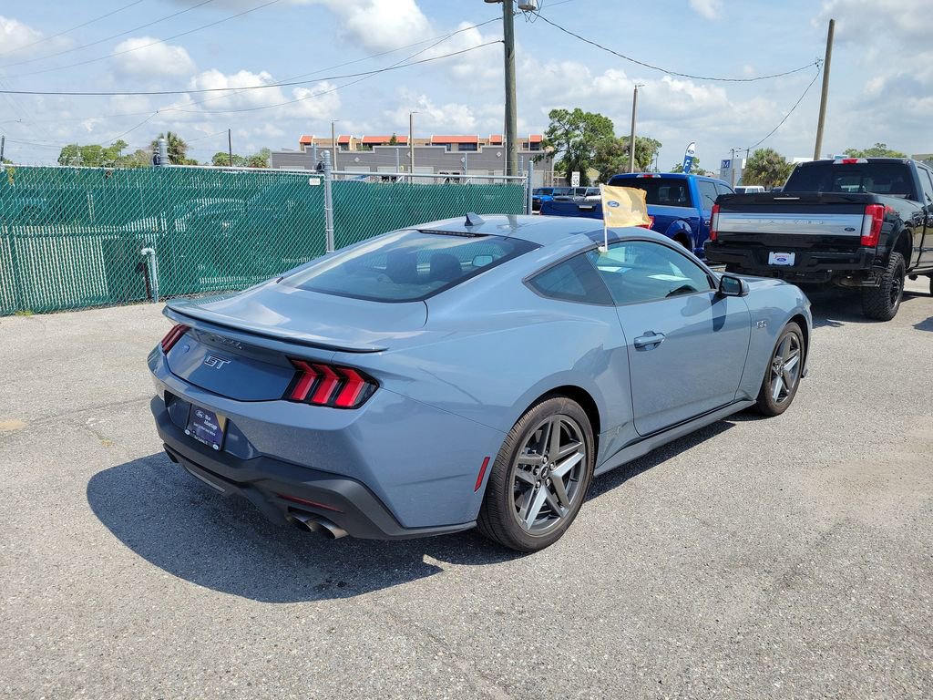 Certified 2025 Ford Mustang GT Premium RWD image 5