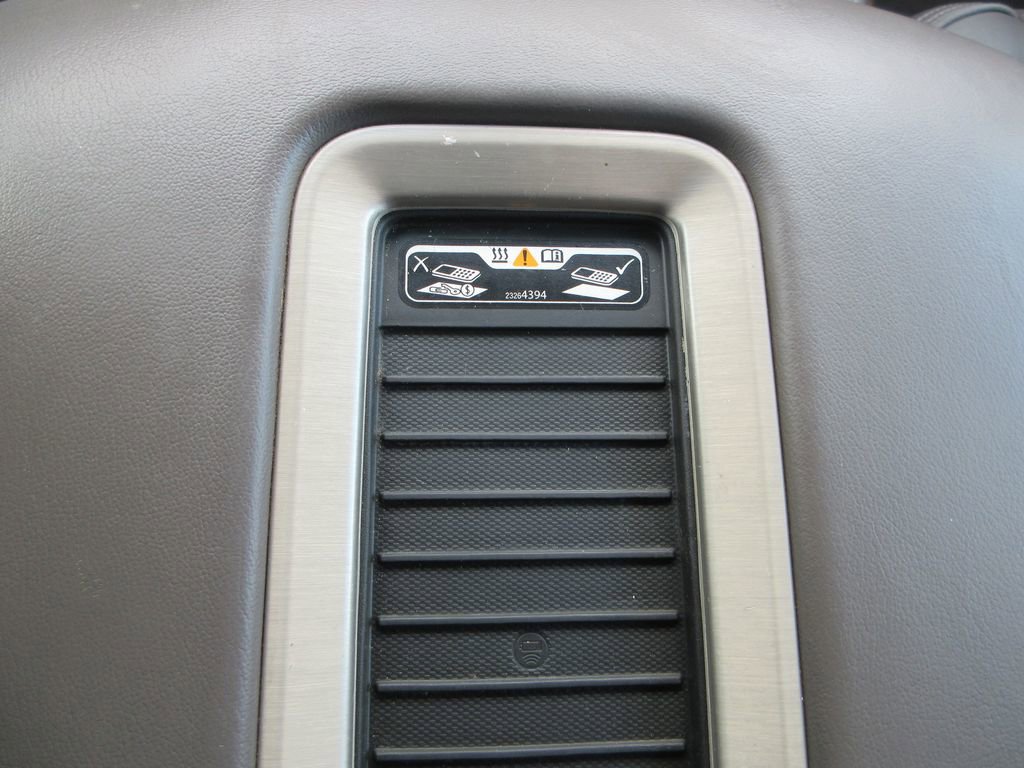 Used 2020 GMC Yukon XL Denali image 32