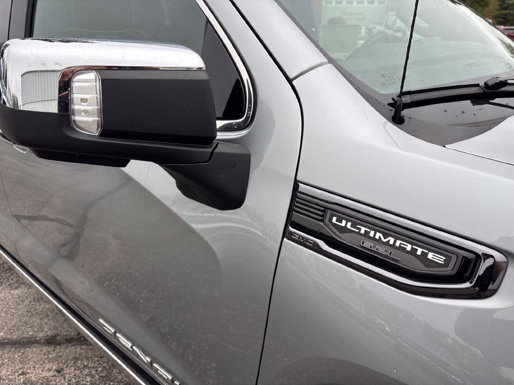 Used 2025 GMC Sierra 1500 Denali Ultimate AWD/4WD image 2