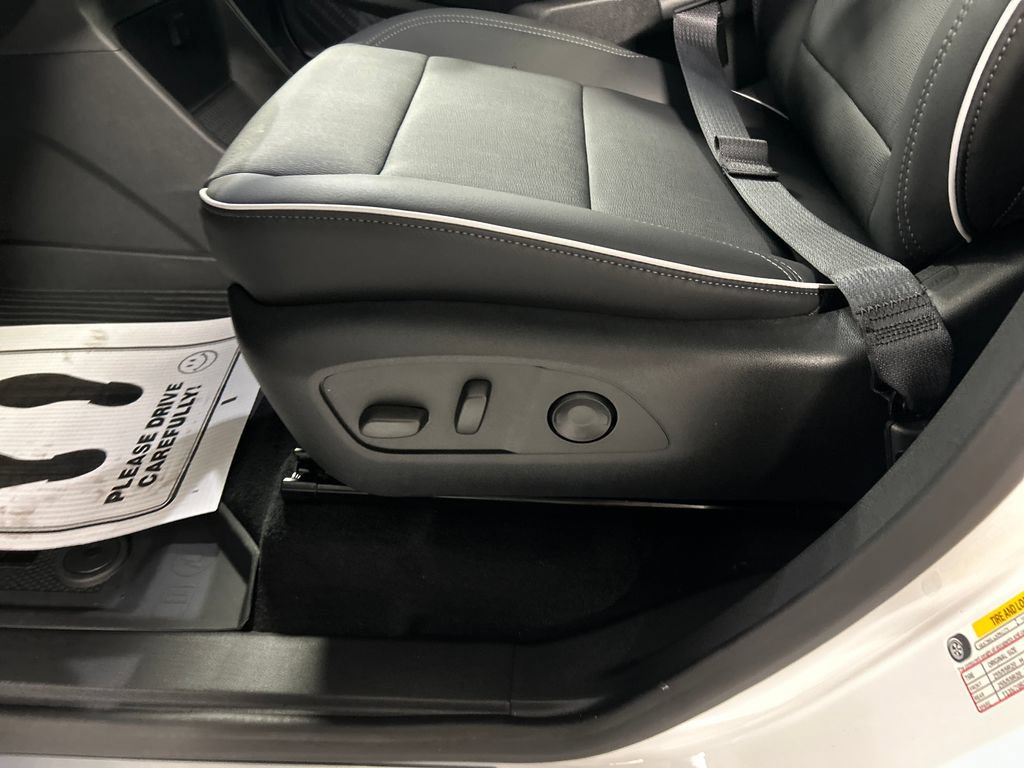 New 2026 Buick Enclave Preferred w/ Power Package AWD/4WD image 11