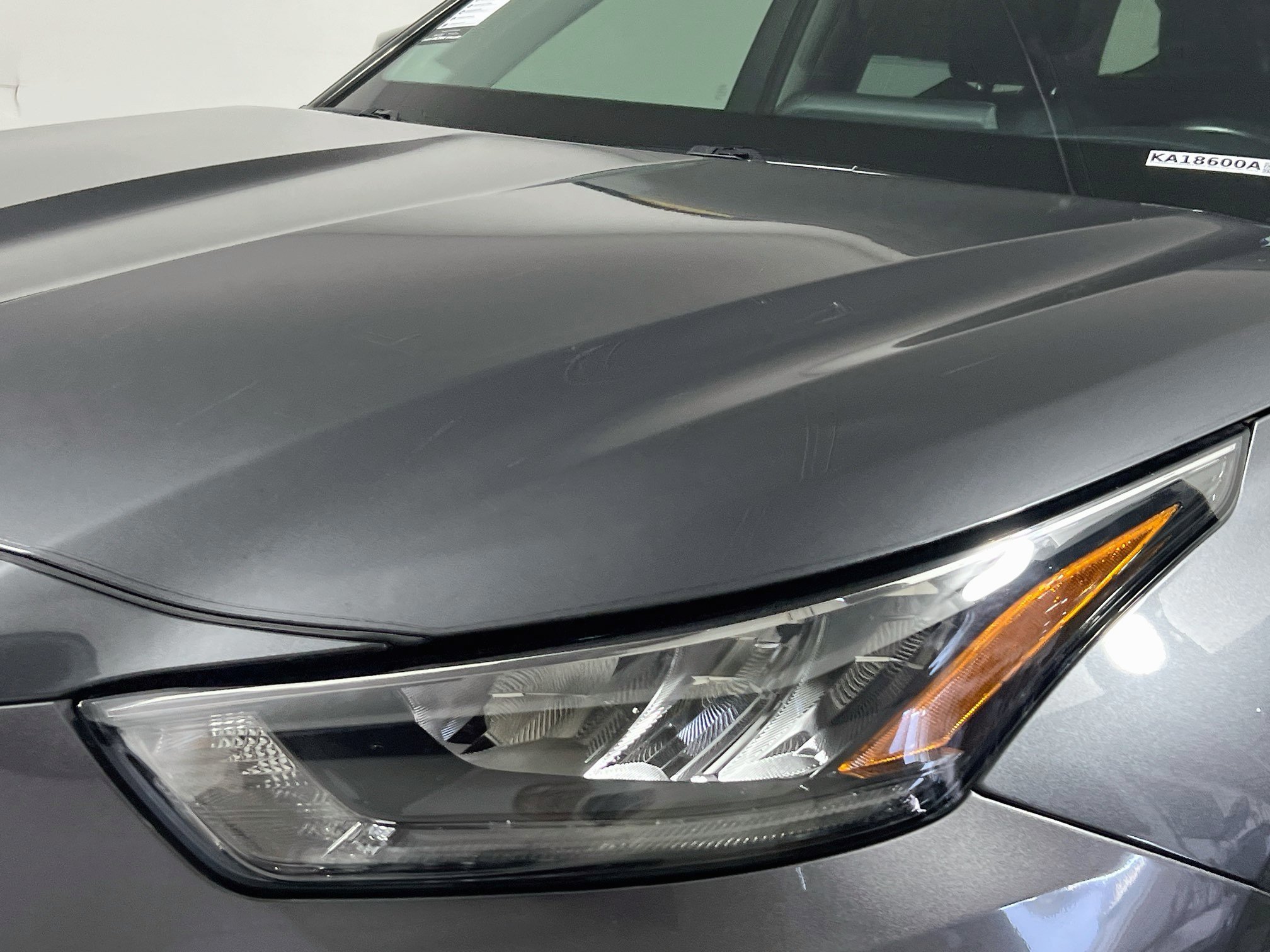 Used 2020 Toyota Highlander XLE FWD image 11