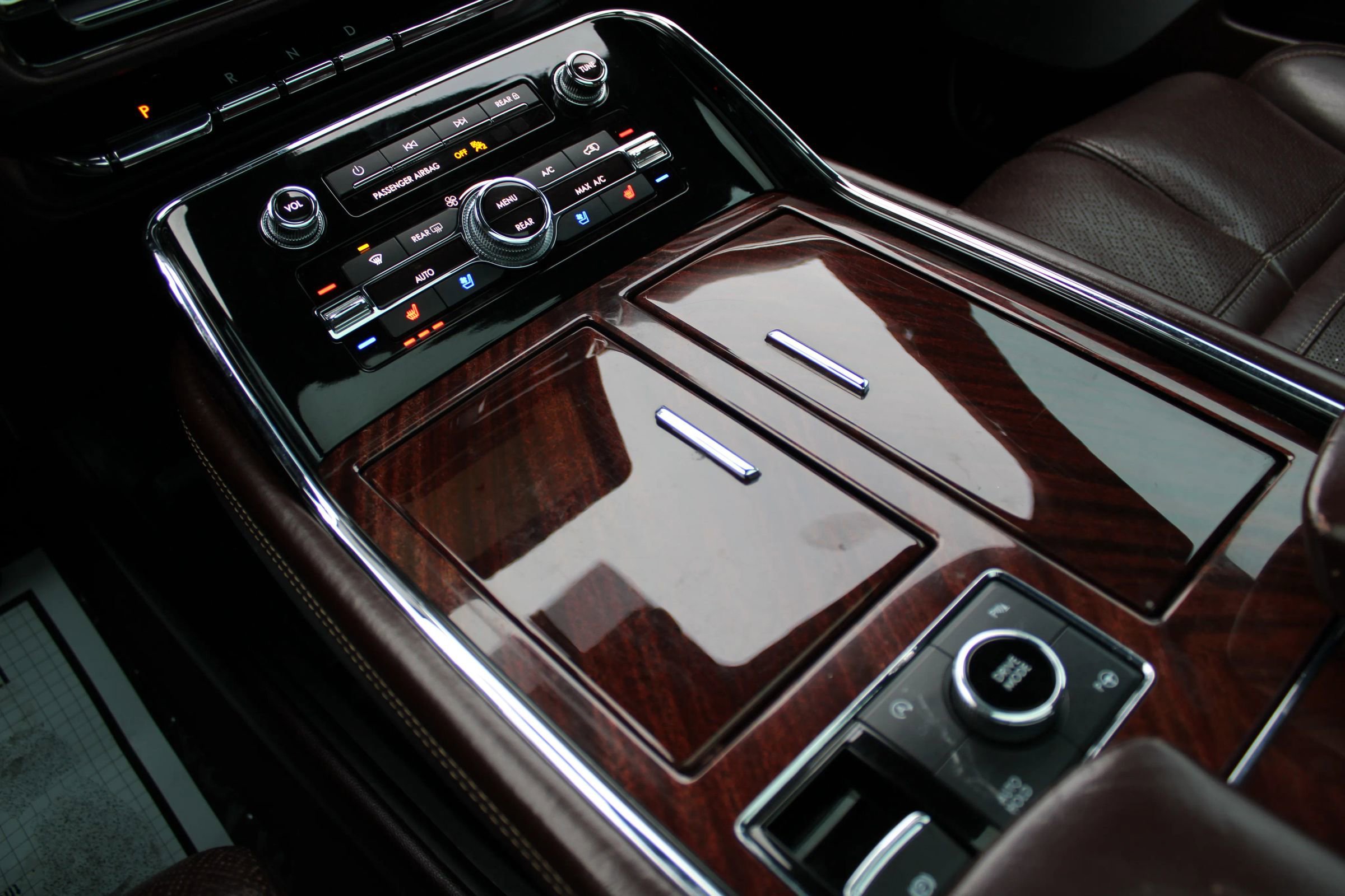 Used 2018 Lincoln Navigator L Black Label w/ Cargo Package image 12